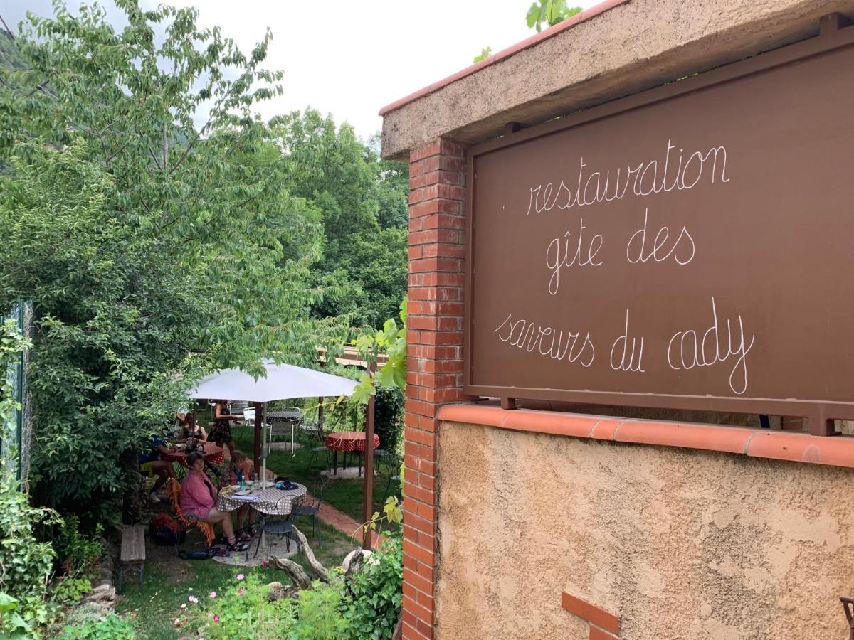 Gite Du Cady Casteil Bagian luar foto